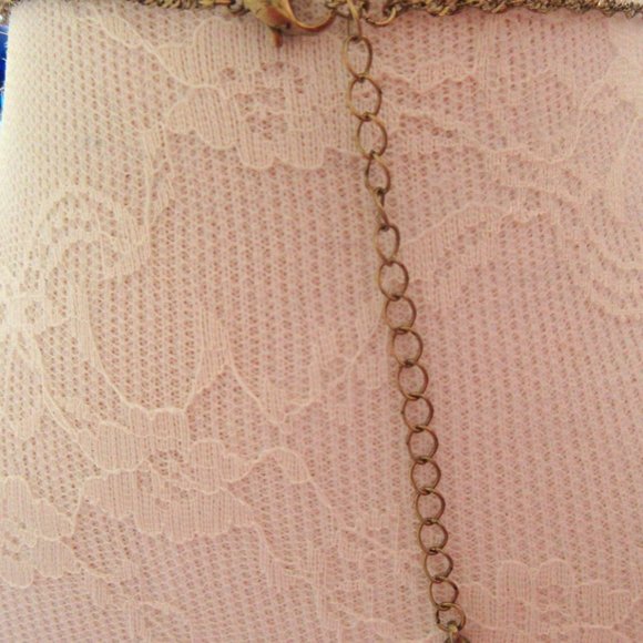 Pink striped agate pendant necklace brass chain - Picture 5 of 7